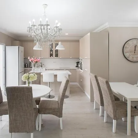 ヴィラ Villa Costa Adeje White Pearl *